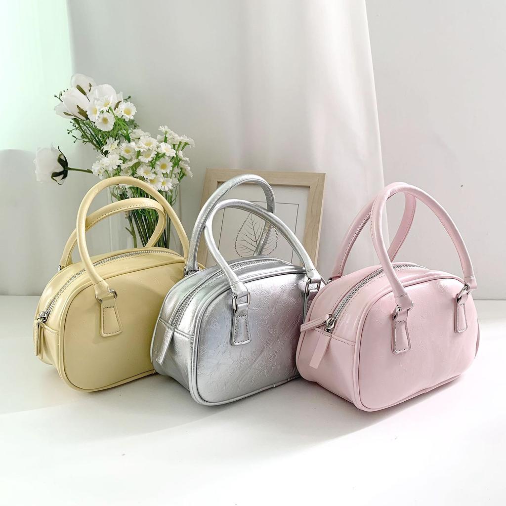 2025 New Pu Texture Silver Bag Polyester Small Square Bag Fashionable Versatile Portable Messenger Bowling Bag