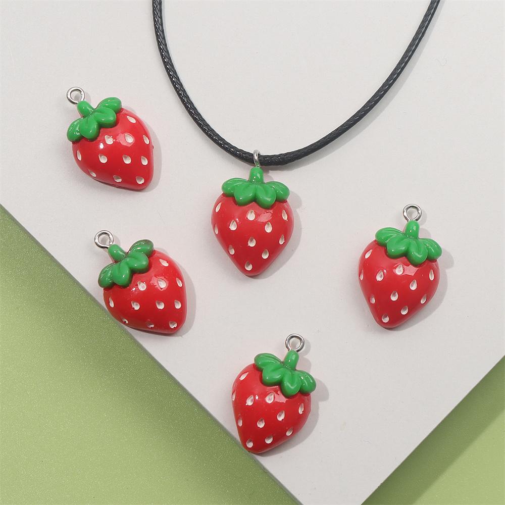 5/10/15pcs Resin Strawberry Pendant Flat Red Berry Fruit Pendant Cartoon Strawberry Jewelry Making DIY Necklace Bracelet Earring Accessories