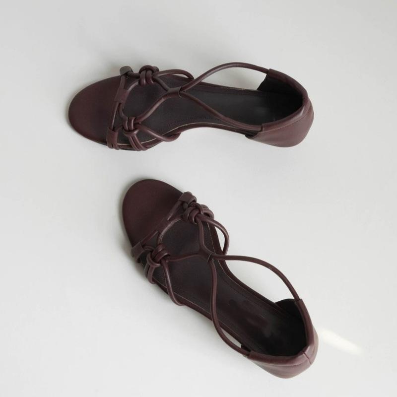 [Qiangshengda] Height increase 4cm summer light luxury woven cross belt niche fashionable hollow leak toe sandals girls