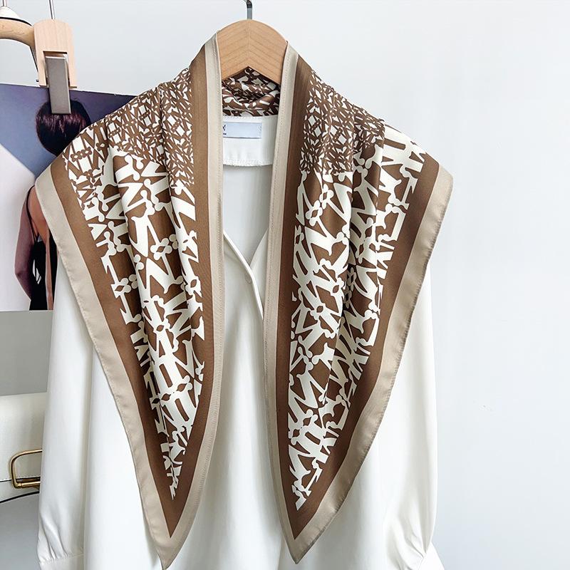 New high-end letter printing waist triangle scarf silk scarf commuting versatile waist scarf personalized niche scarf waist accessories