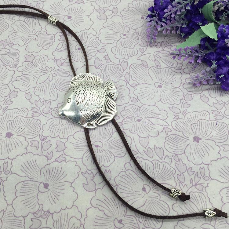 Retro ethnischer Stil handgefertigte tibetanische Silber Blume lange Halskette, antiker Silberanhänger mit Fransen Damenmode Pulloverkette Accessoires