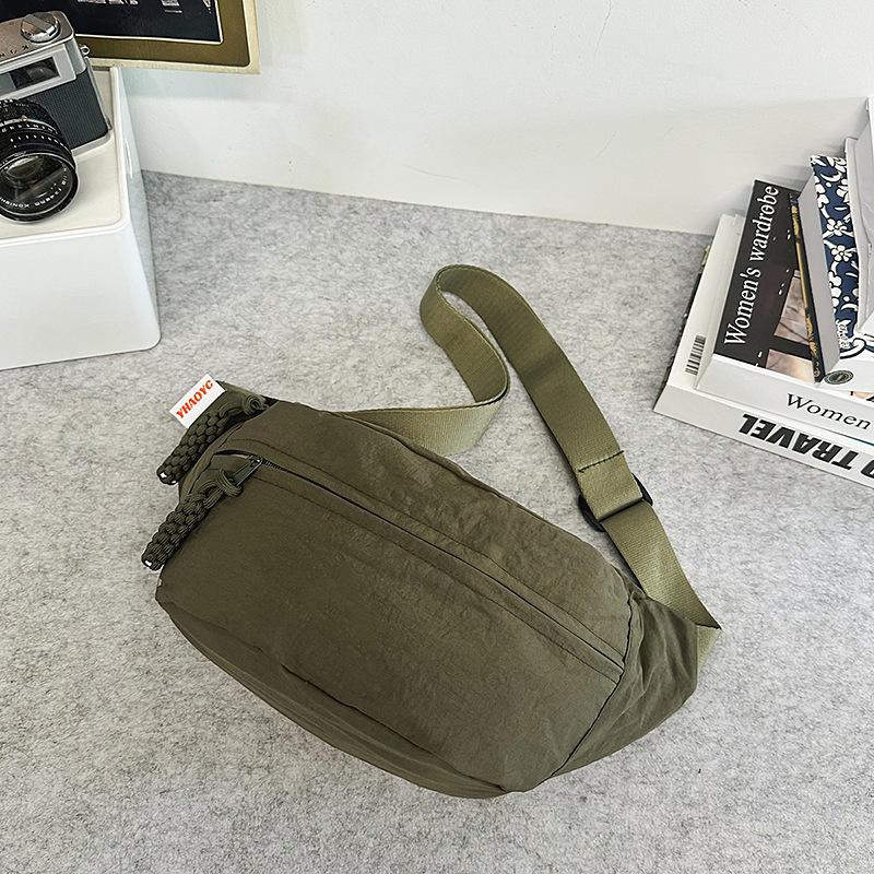 Lässige Textur Nischen-Design Tasche mit großem Fassungsvermögen 2025 Frühling Neu Ausländischer Stil Mode-Trend Damen Brusttasche