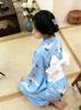 Dámské japonské kimono a yukata šaty pro formální fotografování