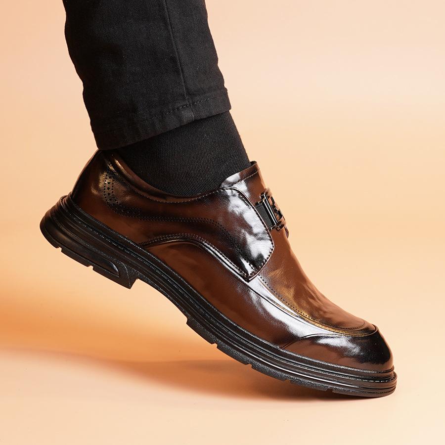 

Новое весенне-осеннее платье с рукавом, мужская кожаная обувь, молодежная британская деловая универсальная модная обувь на одной педали, повседневная мужская кожаная обувь 44 темно-коричневого