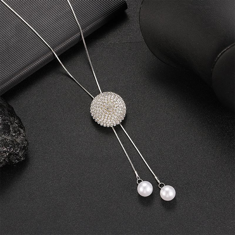 Versatile Trendy Fashion Sweater Necklace: Exquisite High-End Temperament Chain for Stylish Clothing Accessories