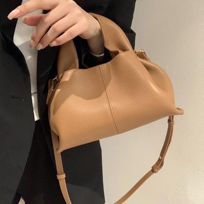 Haute Couture erste Schicht Rindsleder gefaltete Wolken-Tasche Nische High-End-Handtasche schräg über der Schulter tragbare Tasche Damen 2025 neu