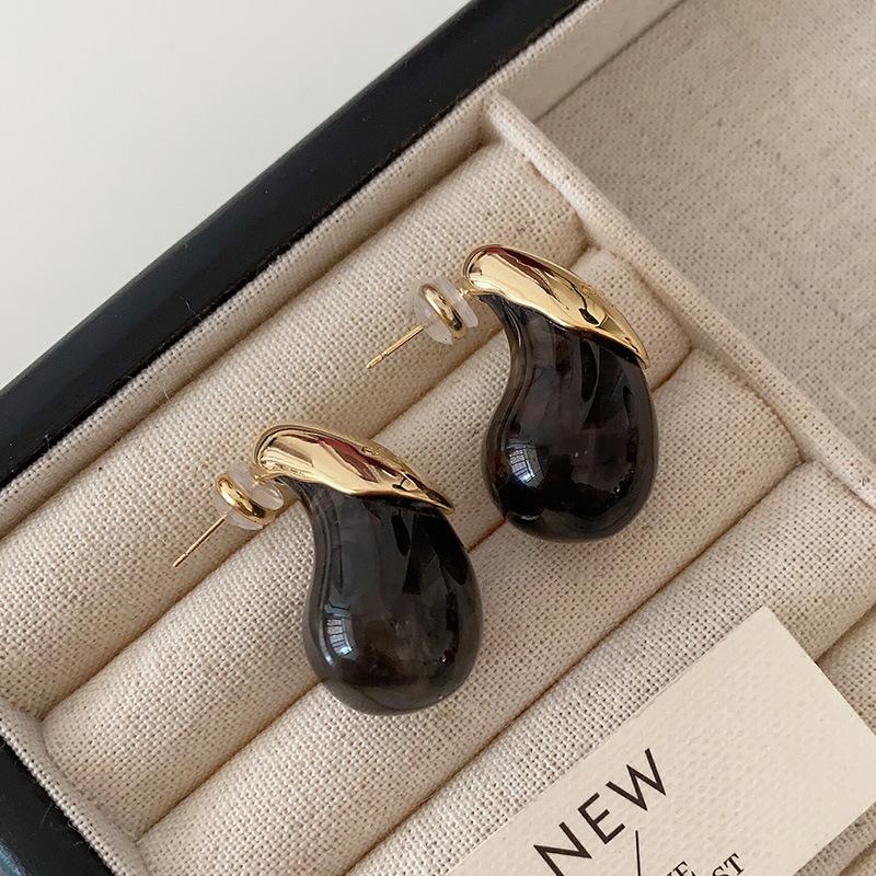 Square Maillard Earrings Autumn and Winter Earrings French Retro Design Temperament Foreign Style Small Fragrant Style Ear Buckle