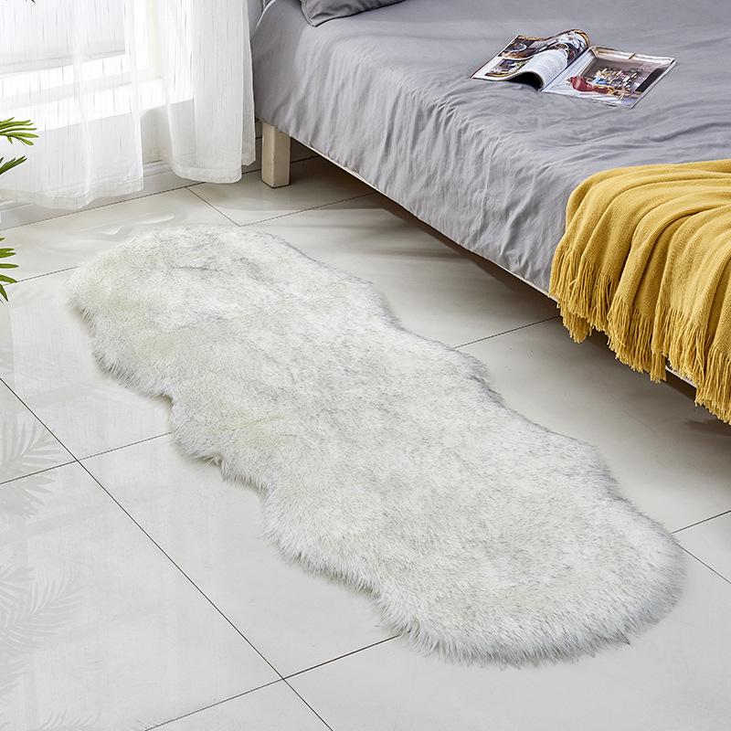 Irregular Sheep-Shaped Wool Rug – Long Pile Bedside Mat for Living Room, Bay Window, or Sofa Front