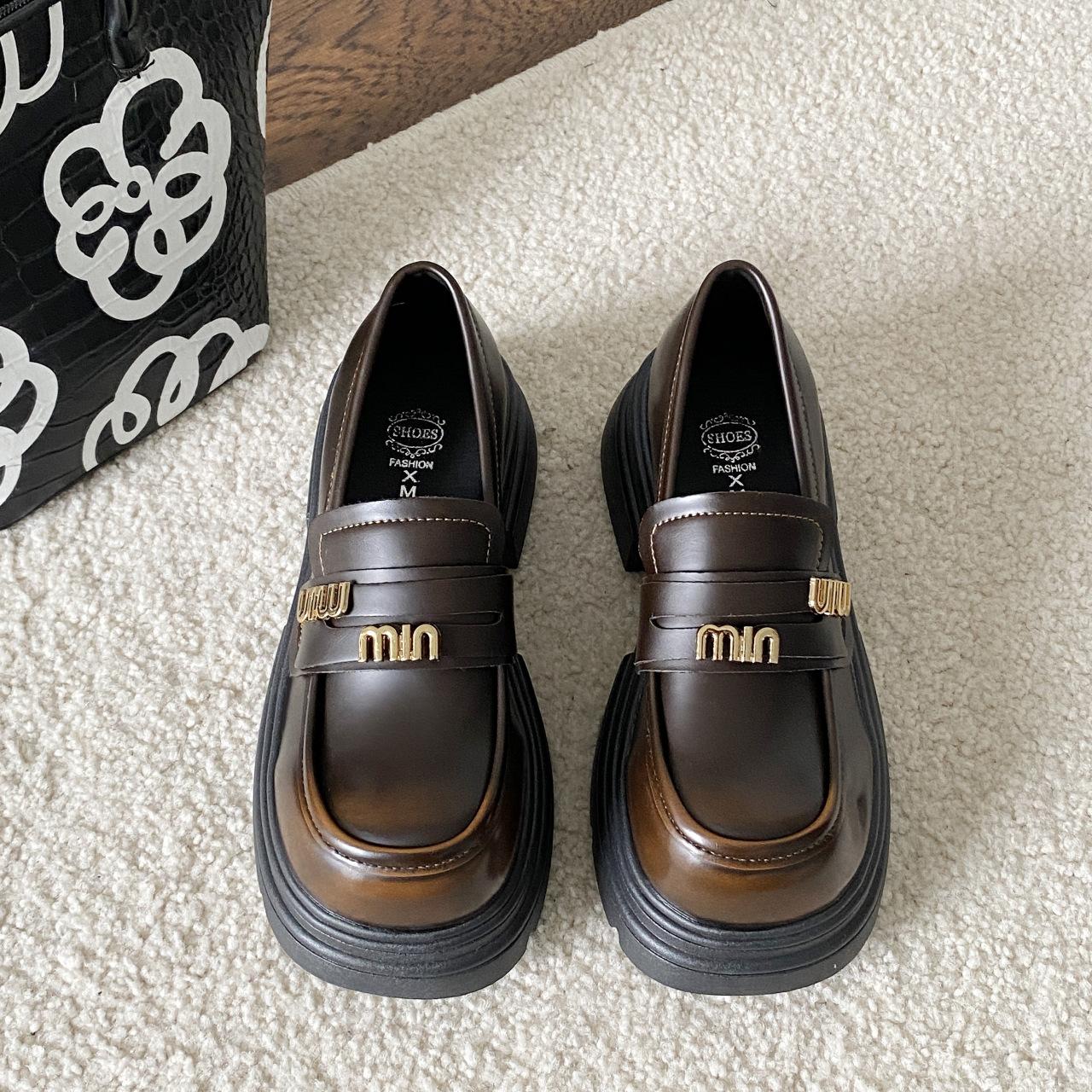 

Мокасины женские в британском стиле с мягкой подошвой, одинарные туфли с одной педалью, черные кожаные туфли 40 темно-коричневого