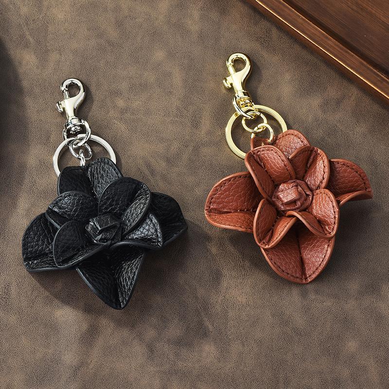 Simple Leather Flower Keychain Pendant  Camellia Keychain Pendant Portable Anti-Loss Key Ring Bag Decoration Gifts