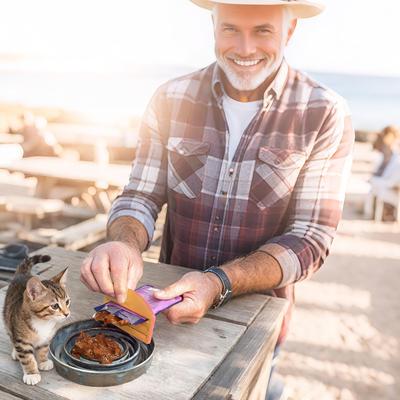Katzen – Näpfe & Tränken für Katzen