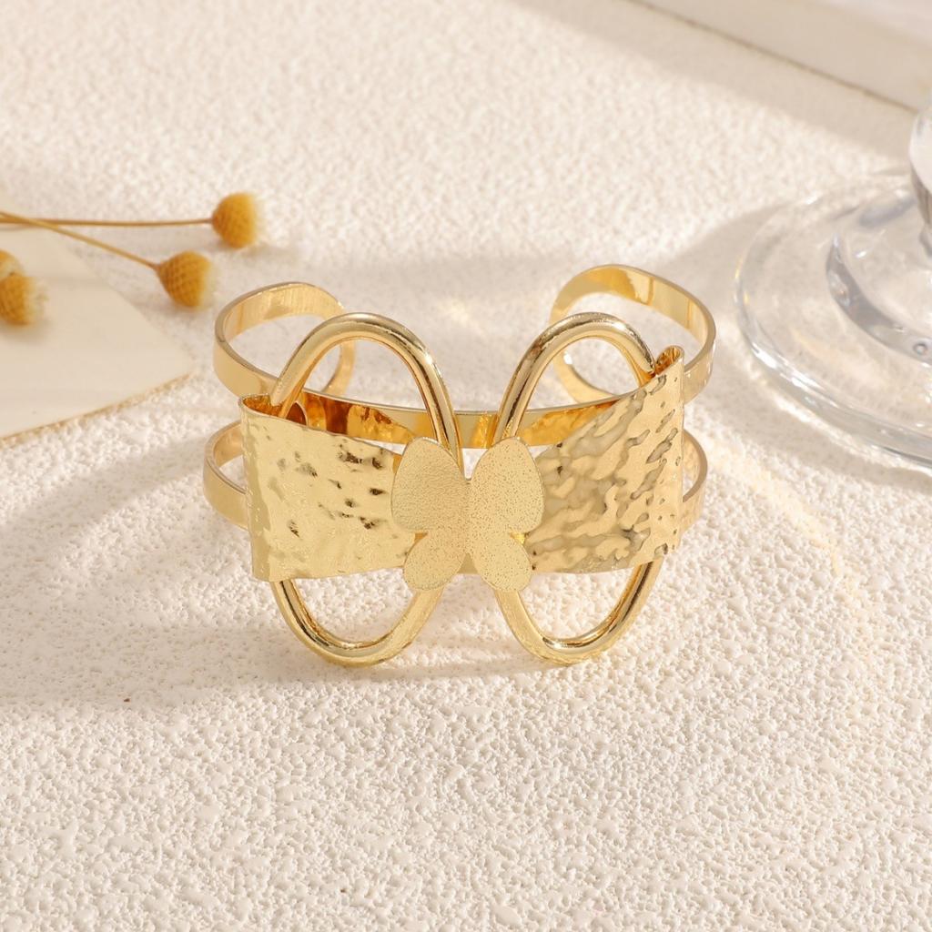French Retro Design European and American Temperament Bracelet Ring Set Niche Butterfly Trend Metal Two-piece Jewelry