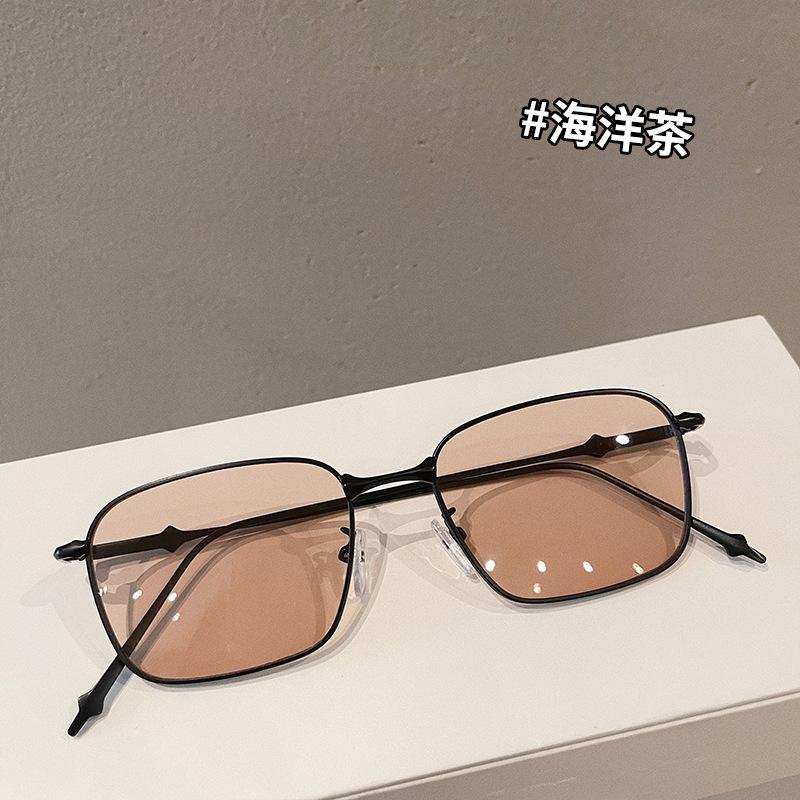 New Style Sunglasses For Men Korean Stylish Square Shape Alloy Frame Sun Glasses Women Campus Style Girls Glass