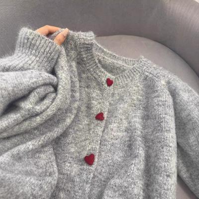 Jaqueta Cardigan Tricotada com Botões Love para Mulheres 2025 Outono Nova Solta Gola Redonda