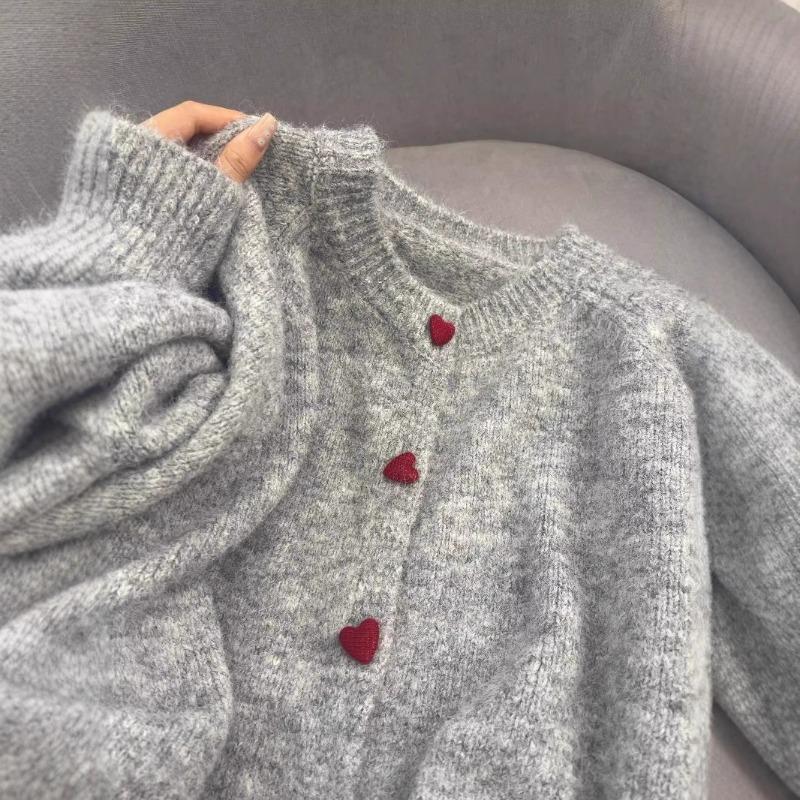 

Женский свитер-жакет на пуговицах Love 2025 Осень Новый Свободный Трикотажный Кардиган Топ с Круглым Вырезом OneSize серый
