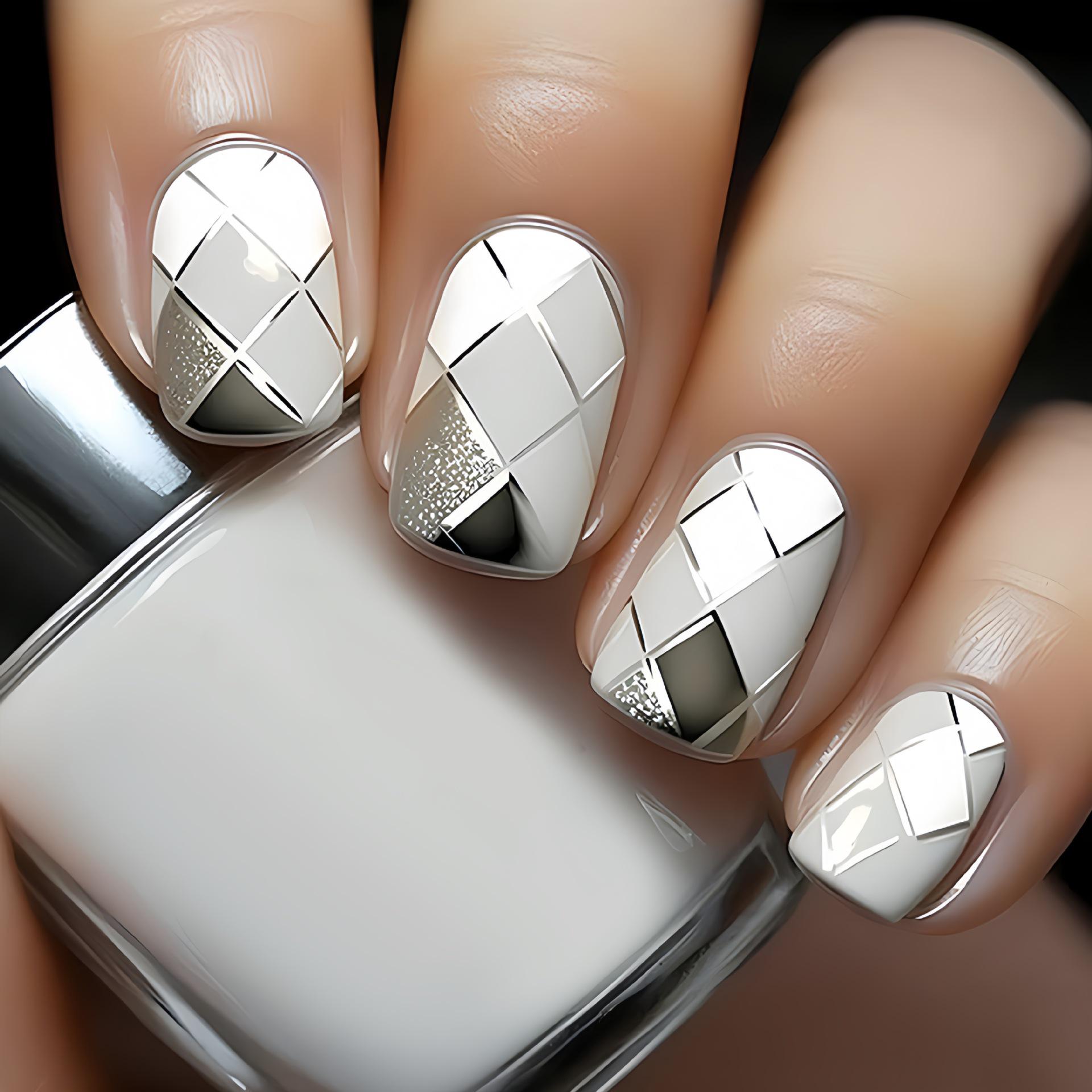 

Gray & White Diamond Pattern Press-On Nail Tips - European & American Short Style