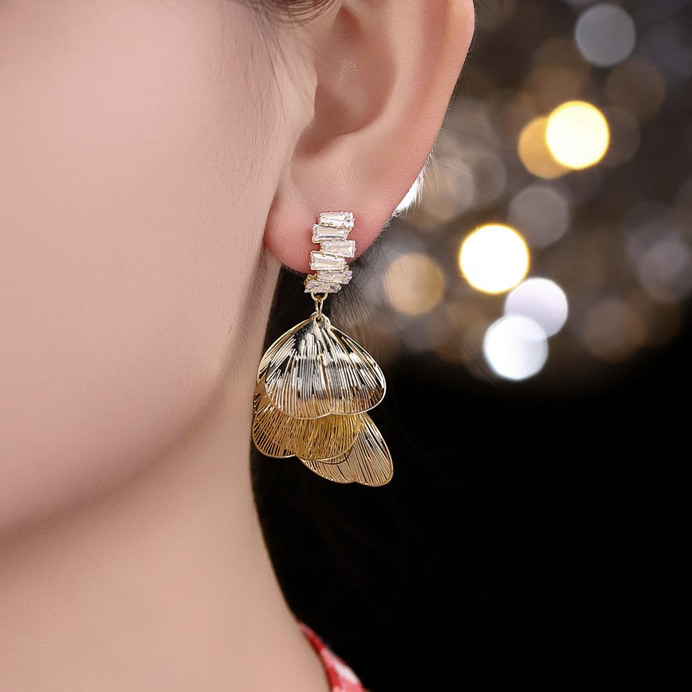 925 Silver Needle Flower Crystal Earrings, Korean Style High-End Zircon Studs, Sweet Dopamine Design for Women