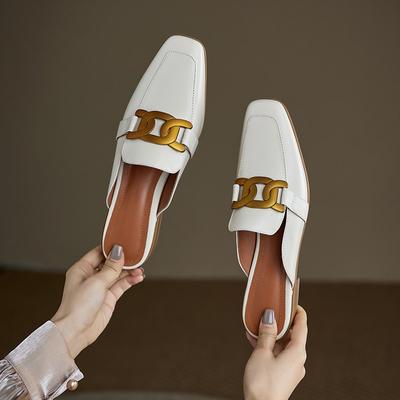 Neue Frühling Sommer Frauen Schuhe Square Toe Pumps Frauen Solide Kuh Leder Niedrigen Ferse Maultiere Metall Taste Slipper Für Frauen Maultiere
