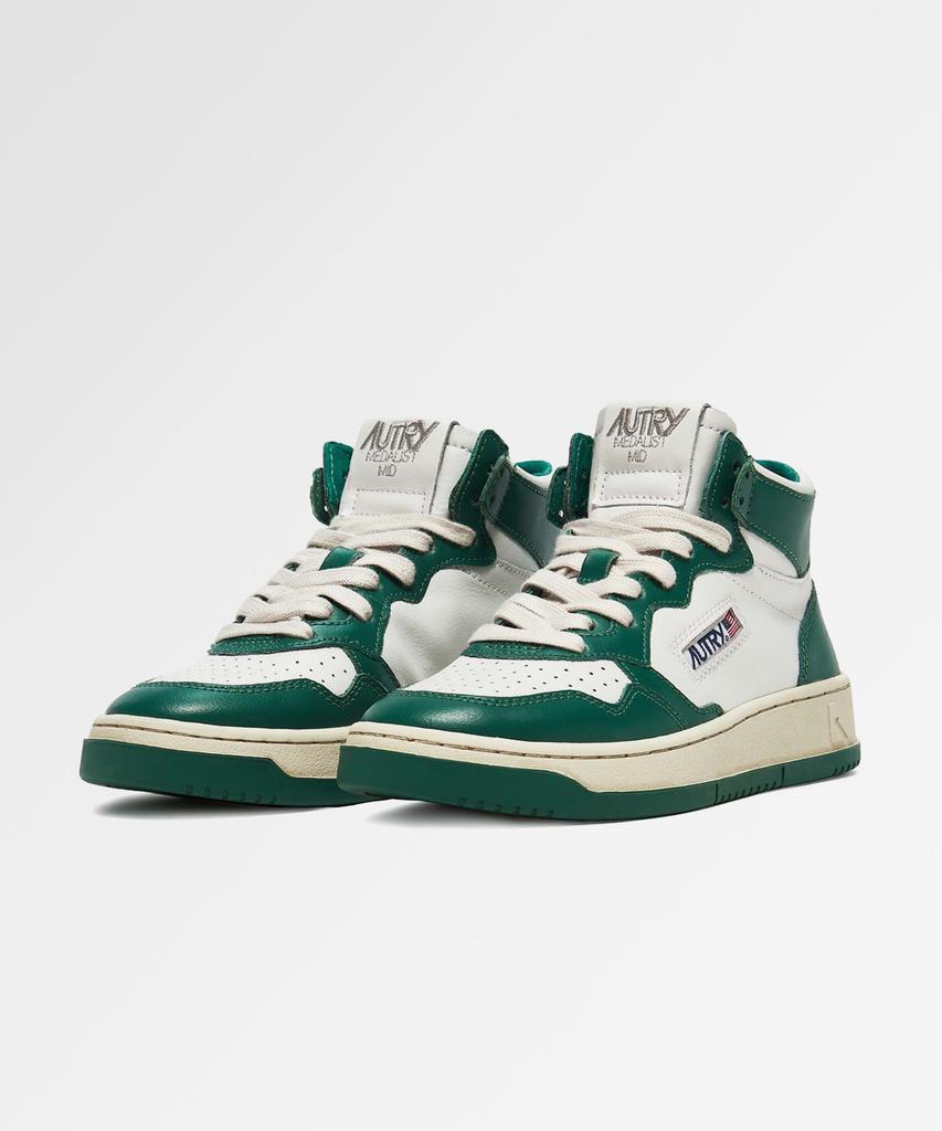 Autry Medalist Mid Cut Sneakers In Leather Green