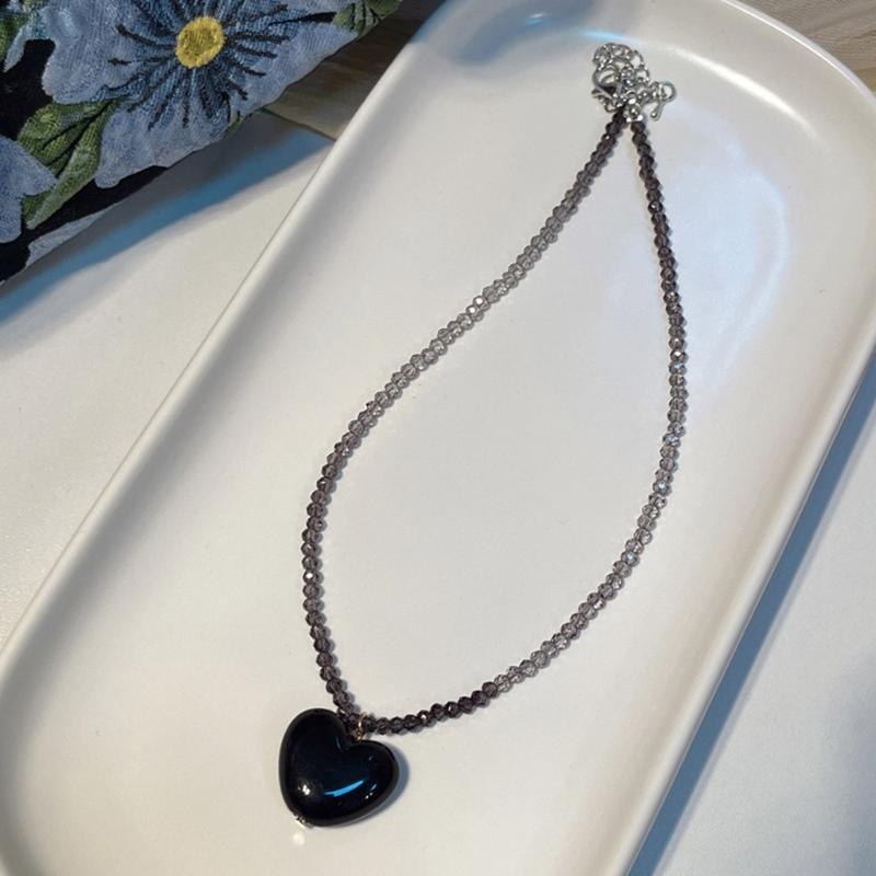 Fashion Sweet Heart Pendant Necklace Choker Neck Chain Elegant Clavicle Chain Gradient Crystal Beaded Necklace Jewelry