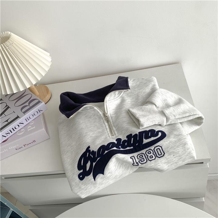 Women's Light Grey Retro Embroidered Casual Half-Zip Sweatshirt