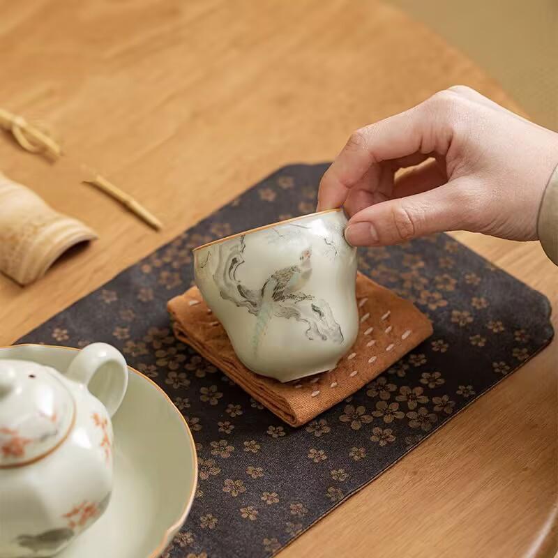 Secret Huang Ru Kiln Furong Press Cup Master Cup Chinese Ceramic Tea Set Tea Cup Ru Porcelain Tea Cup Retro Single Tasting Tea Cup