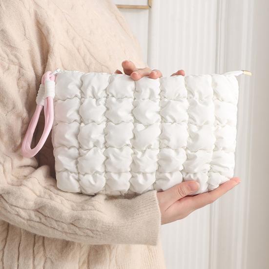 Women Padded Makeup Bag Large Capacity Quilted Cosmetic Pouch Solid Color Makeup Organizer Clutch for Travel Vacation Business Trip