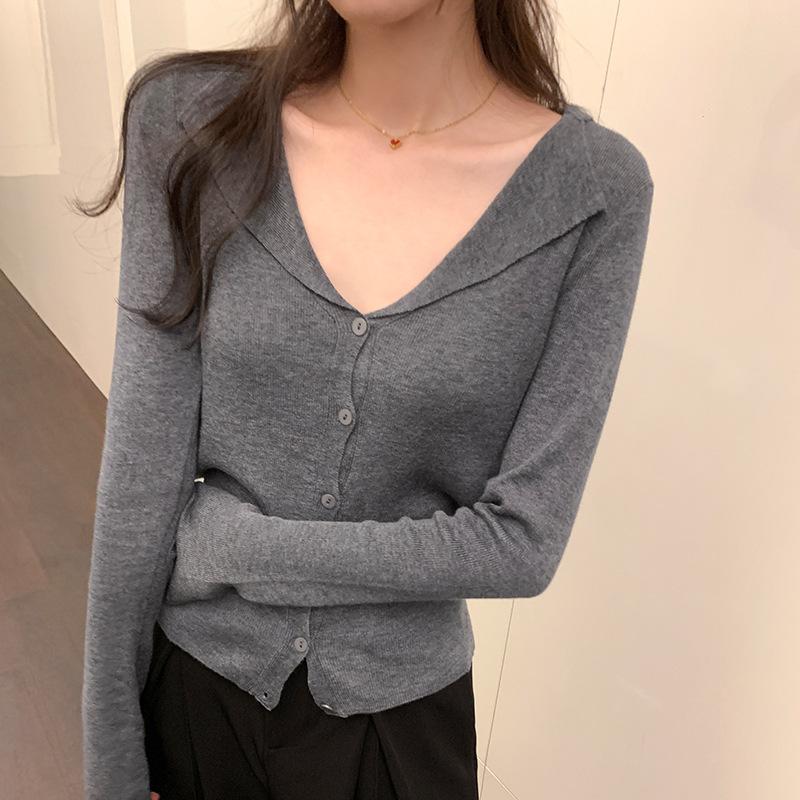 V-образный вырез облегающий и универсальный вязаный кардиган с расклешенными рукавами для женщин на осень и зиму новый топ с открытой спиной для девушек S 3684₽