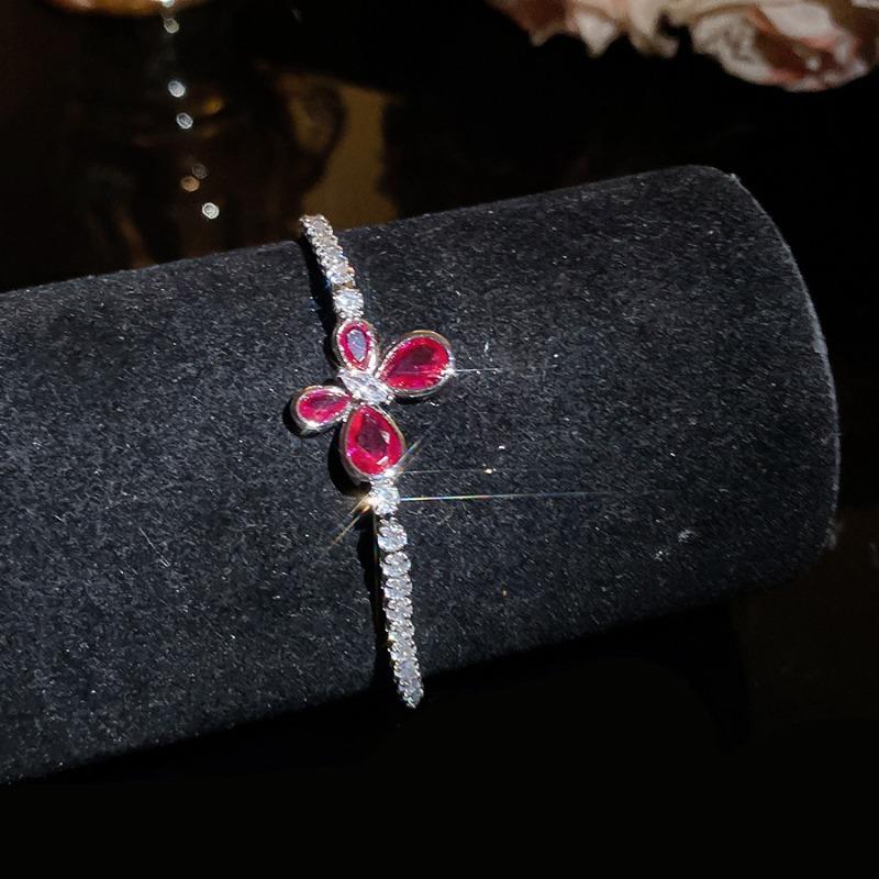 New super flash zircon flower bracelet fresh and sweet wind exquisite bracelet light luxury high-end versatile jewelry