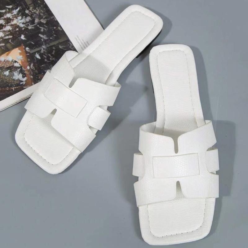 Fashion Women's Slippers Summer Roman Leisure Flat Slipper Square Head Toe Outdoor Beach Women's Slippers Sandalias De Mujer Verano 2025