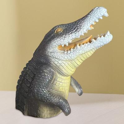Simulation Half Shark Garden Statue Realistic Crocodile Resin Figurine Animal Sculpture Indoor Outdoor Home Office Desktop Decoration Ornament