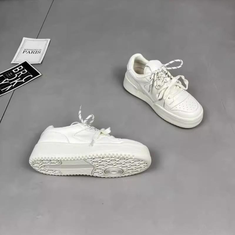 Leather wheat cake house little white shoes women's spring 2025 new round head lace-up thick-soled versatile sports and leisure board shoes