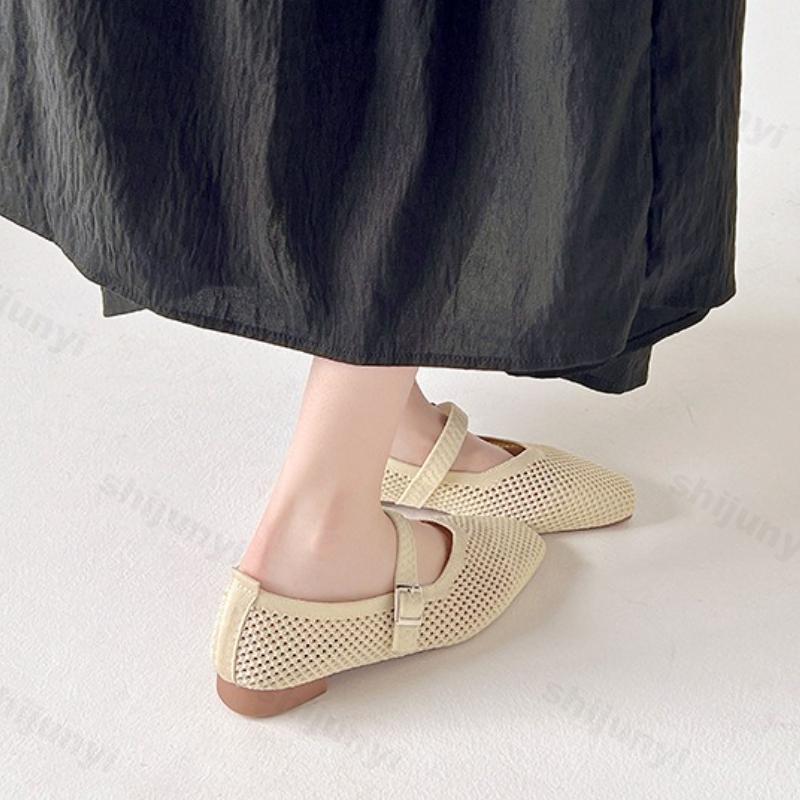Fashion Women's Fly Weave Mesh Shoes Summer New Breathable Soft Sole Slip on Casual Shoes Lightweight Comfortable Buckle Strap Low Heels