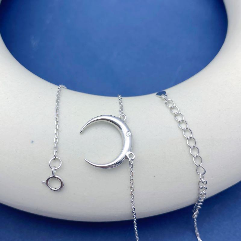 New Style S925 Silver Moon Pendant Necklace - Fashionable, Simple Women's Jewelry for Everyday Wear