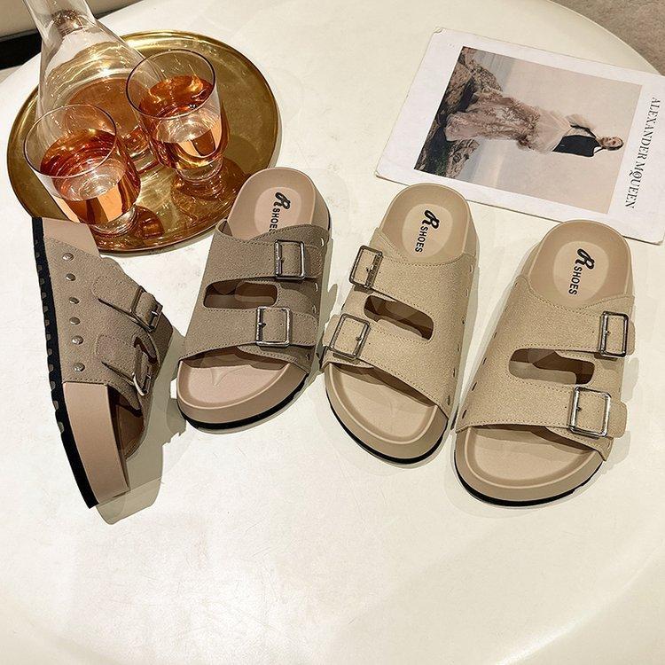 Slippers Women's Outer Wear Fashionable Thick-soled Middle Heel 2025 New Casual One-word Seaside Wet Water Non-slip Beach Sandals