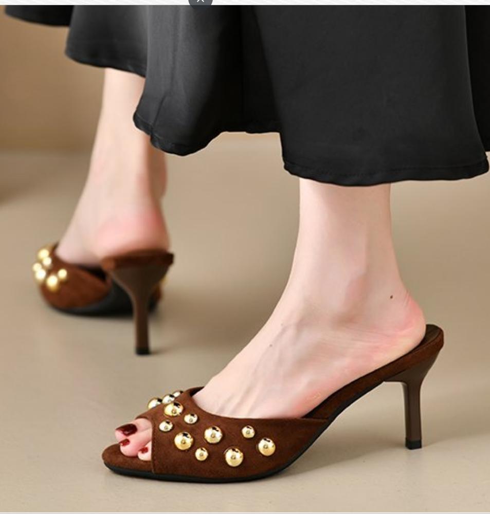 2025 Sommer Damen High Heel Hausschuhe Dünne Absätze Ein Tritt Nieten Kleid Sandalen Outdoor Mode Offene Zehen Stiletto Schuhe Mujer