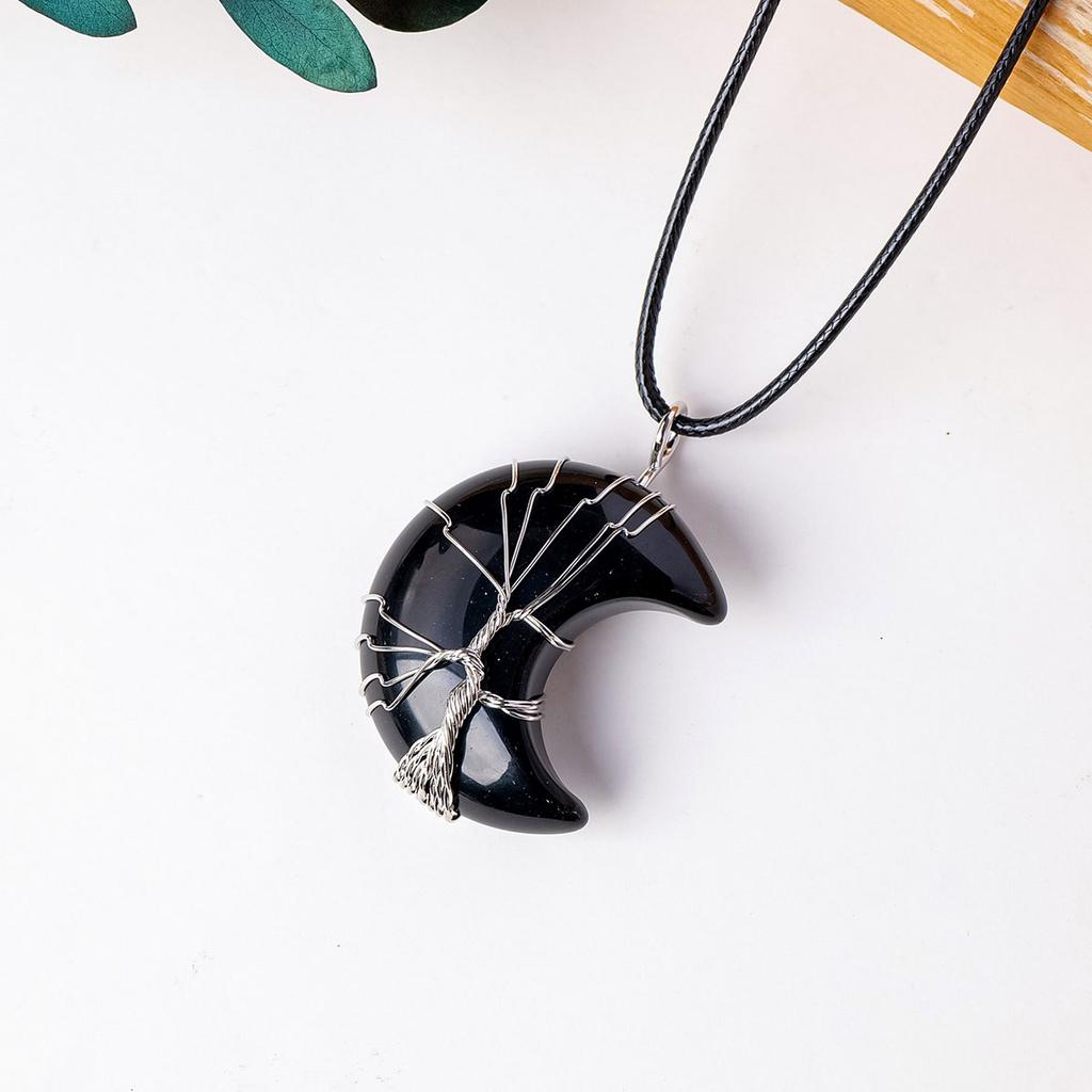 Natural Healing Energy Polished Crystal Moon Shape with Metal Pendant Pendant Ornament Feng Shui Gifts