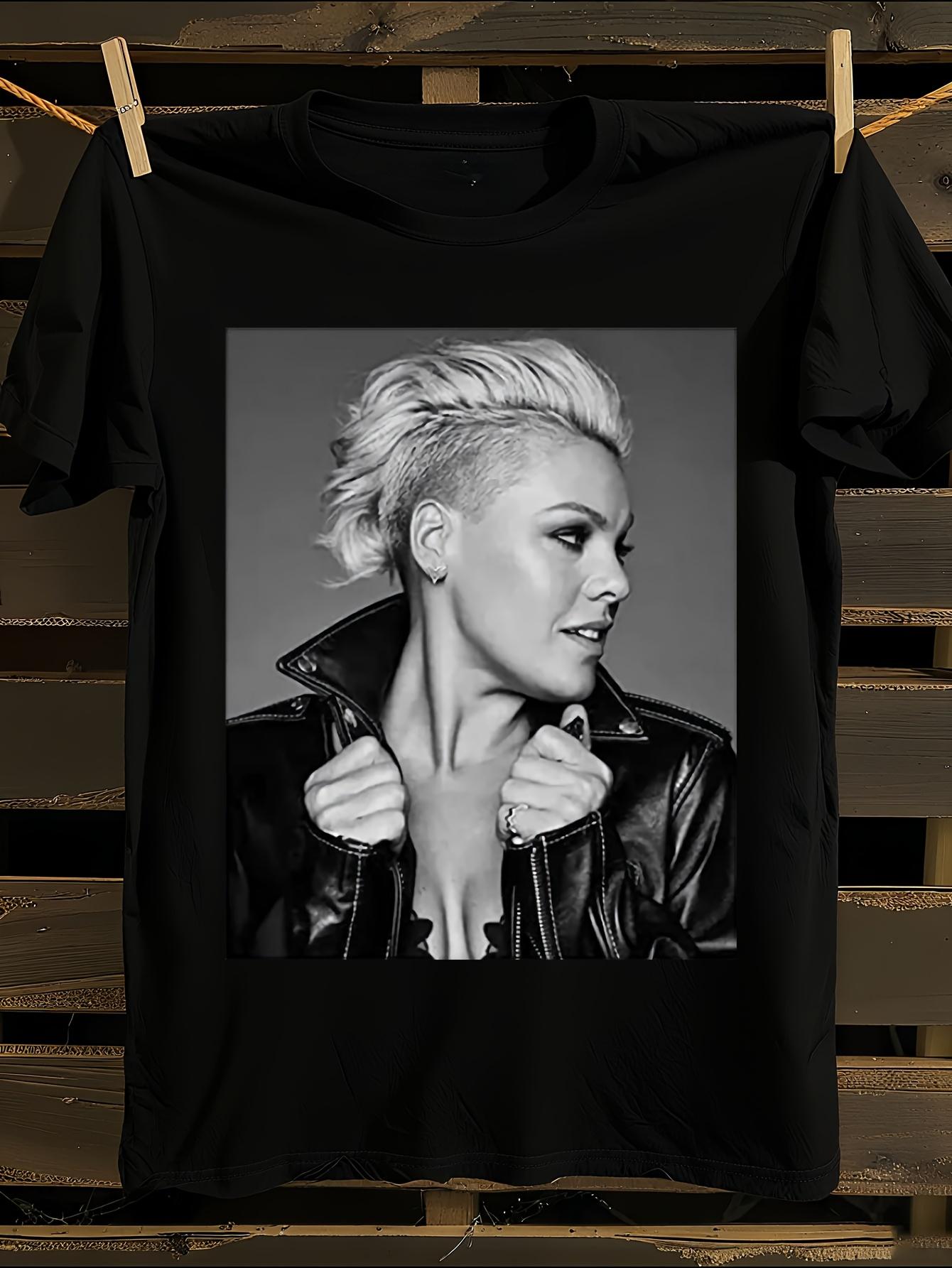 and WoPink Pink Singer Graphic T-shirt S