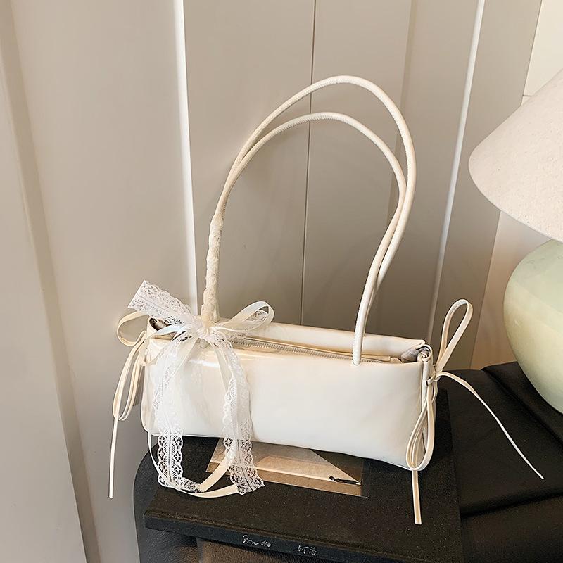 

Нишевая сумка подмышку женская 2025 новая модная сумочка простая вместительная сумка на плечо