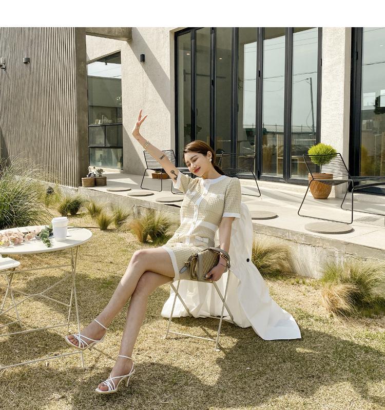 Dámské pletené patchworkové šaty s krátkým rukávem a slim fit střihem na léto 2021