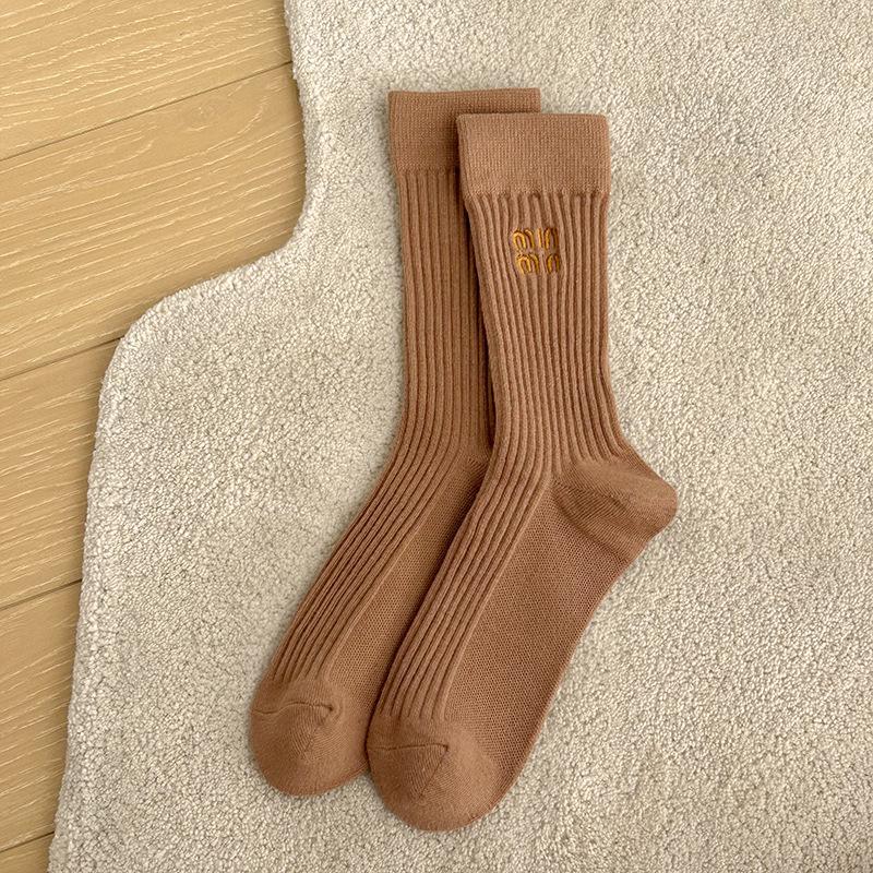 Miu Style Coffee Mid-Calf Scrunched Socks: Warm, Thickened Cotton with Embroidery for Women – Trendy Autumn/Winter Japanese Design.