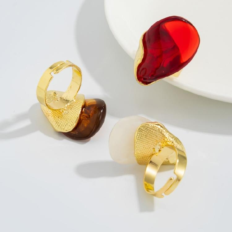 Retro Artistic Geometric Ring Irregular Shape Vintage Style Clear Resin Comfortable Fit for Long Wear Fashion