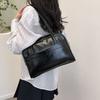 PU Leather Simple Women's Tote Shoulder Bag Fashi Solid Color Female Underarm Bags Large Capacity Cool Hot Girls Handbags
