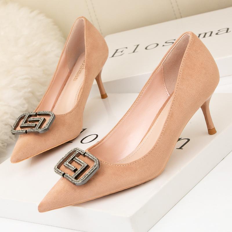 Mode frauen schuhe spitze spitze dünne ferse einfarbig high heels metall schnalle strass dünne einzelne schuhe frauen