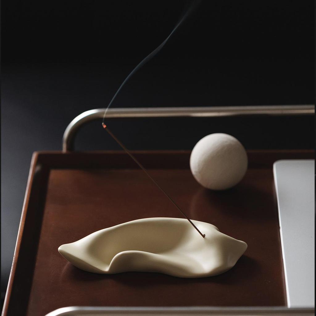 AURA Wabi-Sabi Nordic Minimalist Incense Holder Sculpture