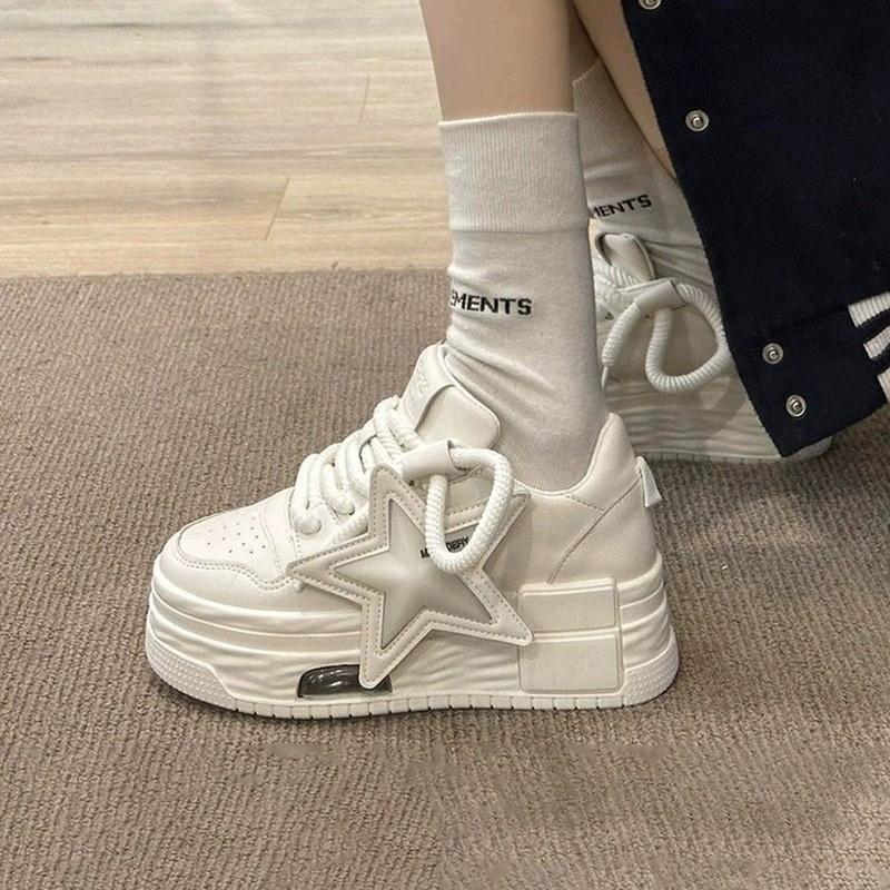 

Platform white shoes women s 2025 new spring design sense niche versatile height-increasing muffin shoes casual board shoes 40