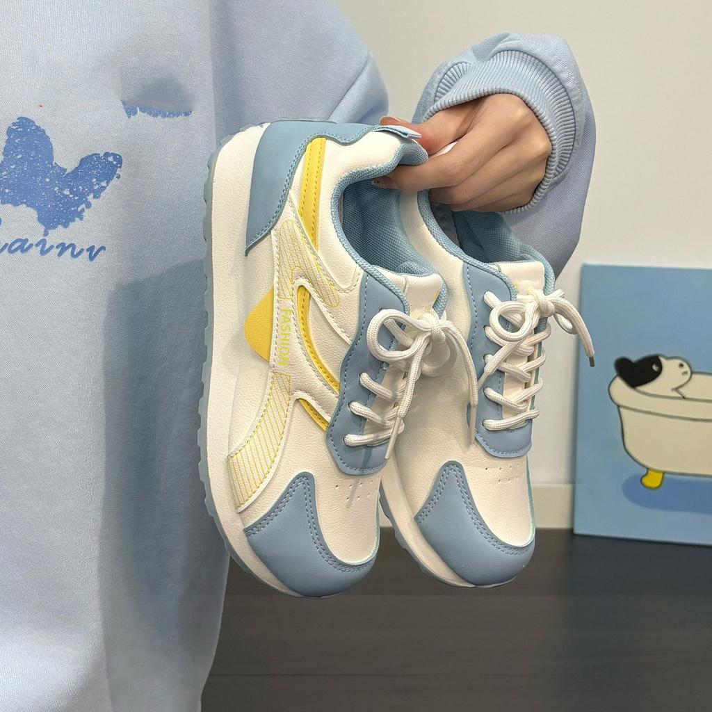 Ultra-light women's shoes, new fashionable thick-soled heightened autumn non-slip, lightweight casual sports breathable versatile shoes