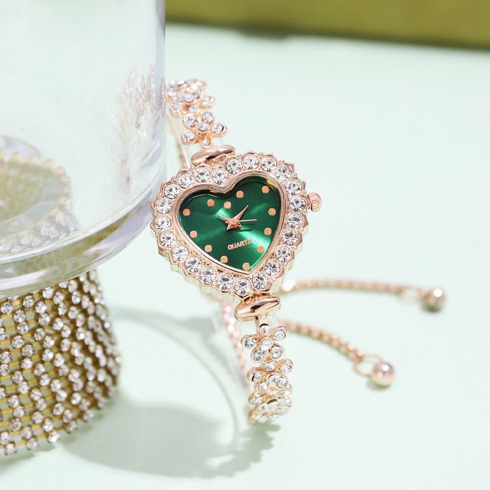 Top Brand Luxury Crystal Women Bracelet Watches Fashion Diamond Ladies Quartz Watch Steel Female Wristwatch Montre Femme