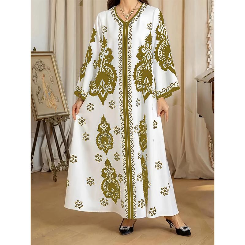 Women's Long Robe Dress for Middle East and Indonesian Travel