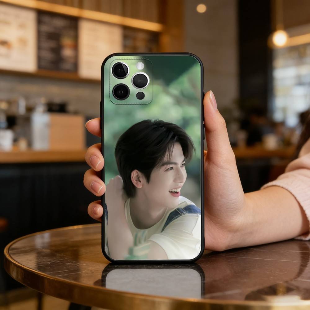 Chinesischer Schauspieler Zhang Ling He Handyhülle Für iPhone 17,16,15,14,13,12,11 Plus,Pro Max,Weiche Silikon Schwarze Hülle